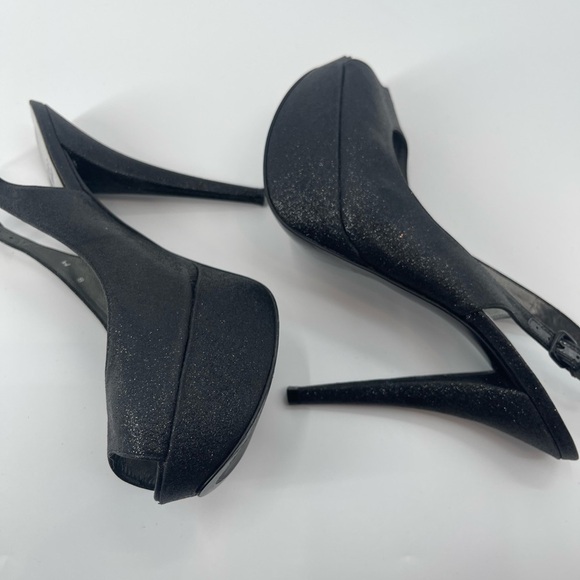 Stuart Weitzman Black Glitter and Leather Peep Toe Slingback Pumps heels size 8M - Picture 7 of 9